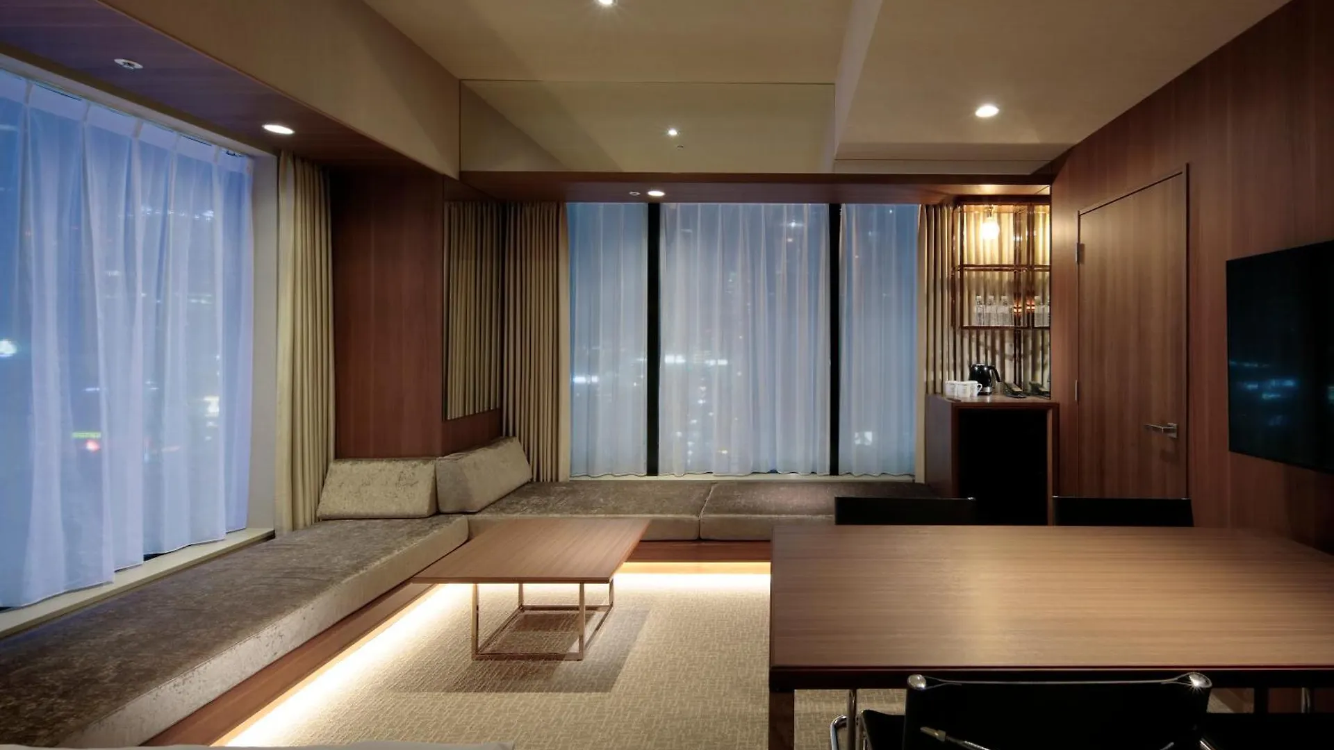 Candeo Hotels Osaka Shinsaibashi