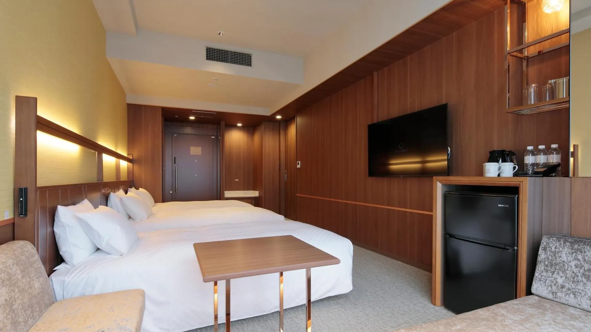 Candeo Hotels Osaka Shinsaibashi 4*,  Japan